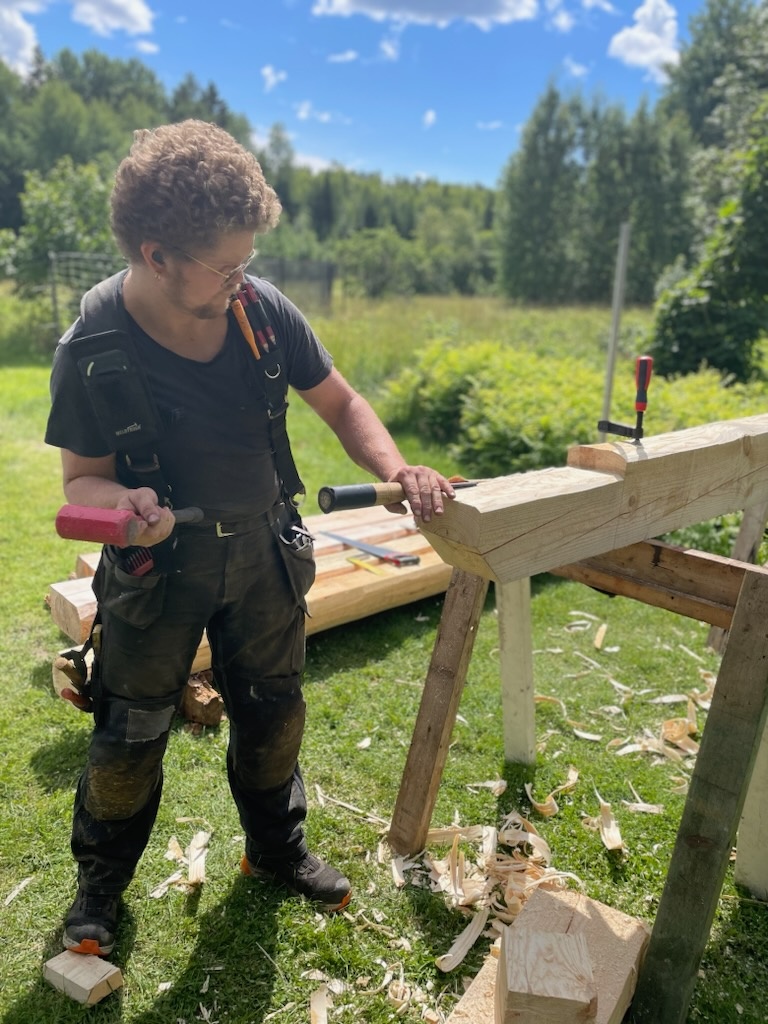 Traditionella metoder fungerar bra inom timmerhantverk.